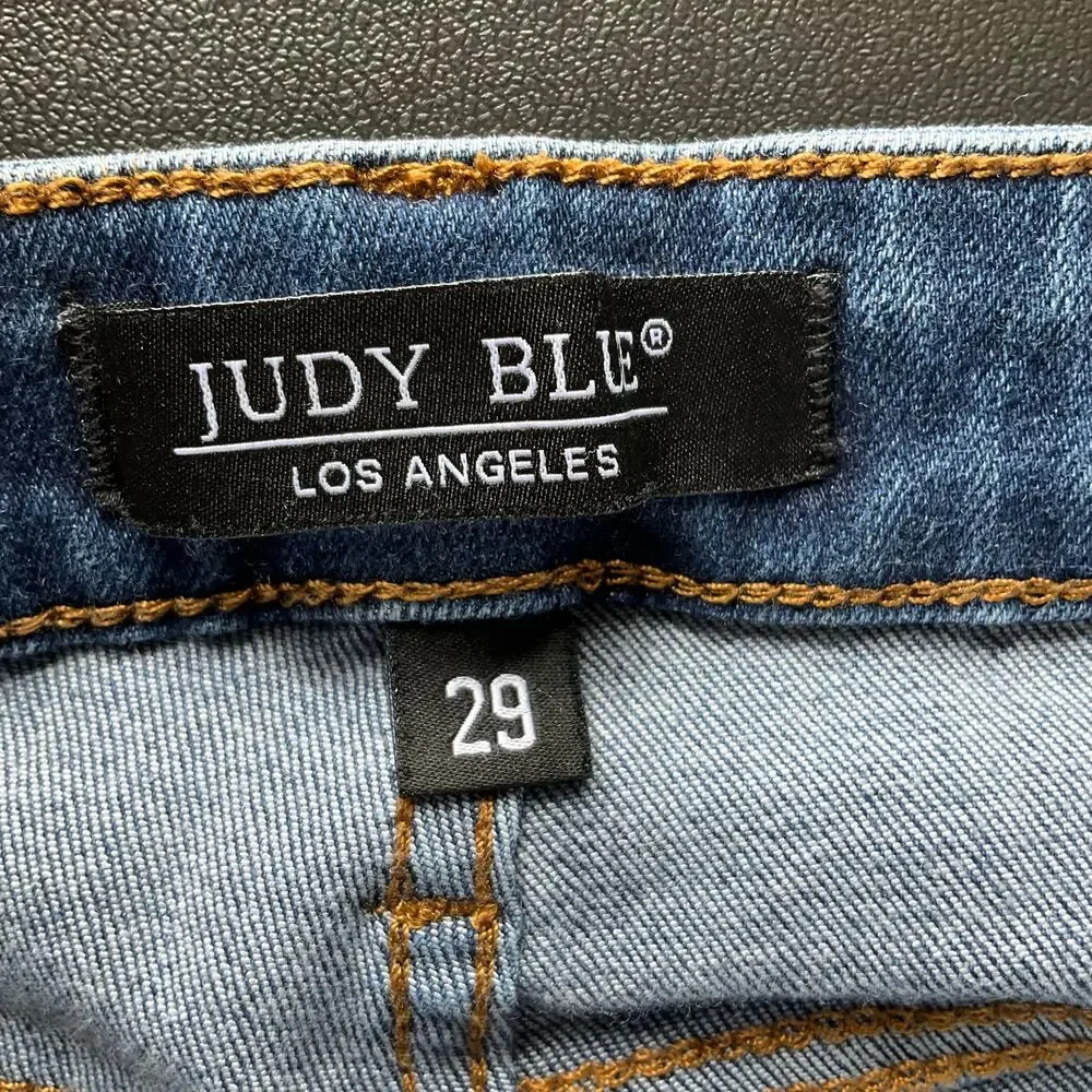 Judy Blue Women’s Size 29 Cropped Jeans Medium Wash Stretch Denim - Picture 4 of 9